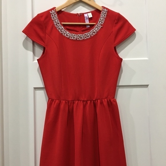 FRANCESCA’S Alya red dress pearl bling trim size medium - Picture 5 of 9
